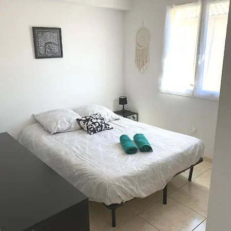 Maison T4 -jardin+ Parking+ Clim -proche Remparts Aigues-Mortes